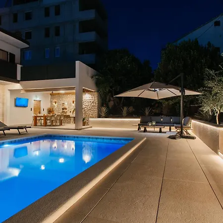 Heated Pool Kalega *