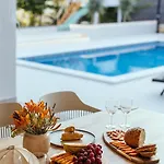 Apartament Heated Pool Kalega