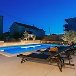 Apartament Heated Pool Kalega