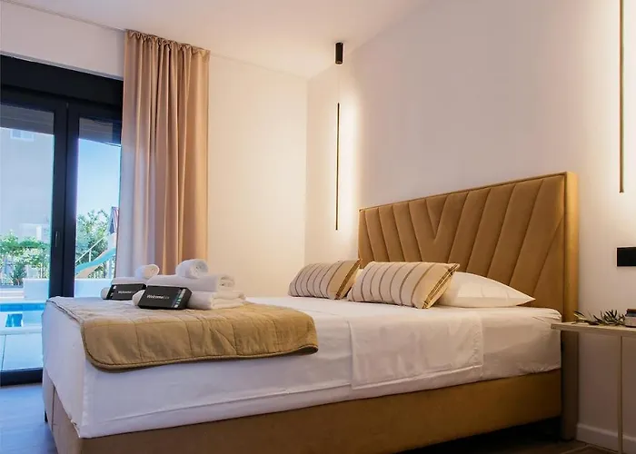 Heated Pool Kalega *