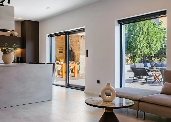 アパート Heated Pool Kalega スプリト