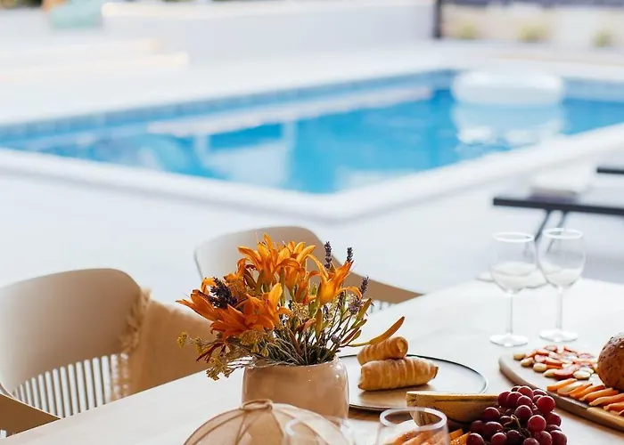 Heated Pool Kalega Apartament *